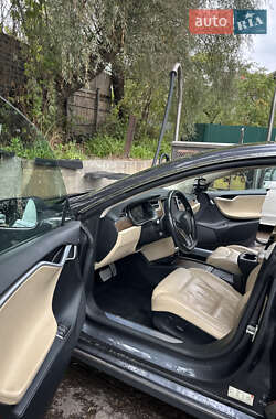 Ліфтбек Tesla Model S 2017 в 