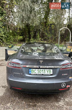 Ліфтбек Tesla Model S 2017 в 