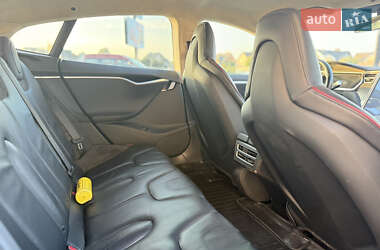 Лифтбек Tesla Model S 2014 в 