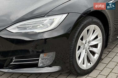 Ліфтбек Tesla Model S 2018 в 