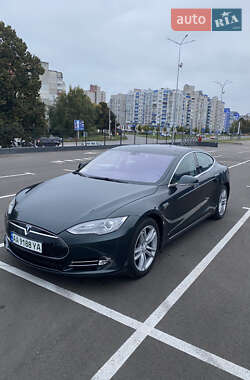 Лифтбек Tesla Model S 2014 в Чернигове