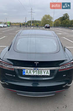 Лифтбек Tesla Model S 2014 в 