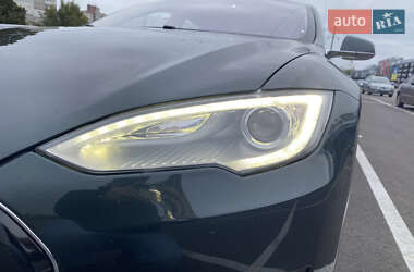 Лифтбек Tesla Model S 2014 в 