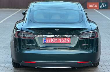 Ліфтбек Tesla Model S 2015 в 
