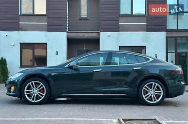 Ліфтбек Tesla Model S 2015 в 