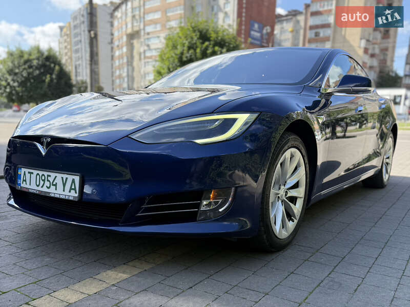 Tesla Model S 2018
