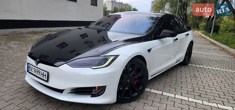 Tesla Model S 2017