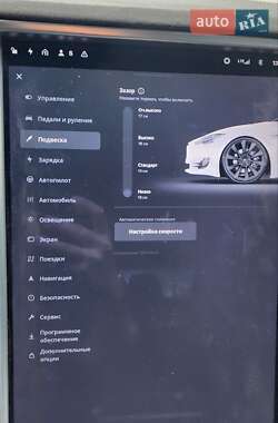Ліфтбек Tesla Model S 2017 в 