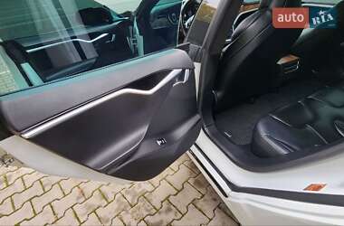 Ліфтбек Tesla Model S 2017 в 