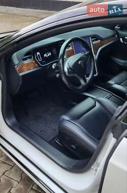 Ліфтбек Tesla Model S 2017 в 