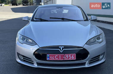 Ліфтбек Tesla Model S 2013 в  фото 9 Ліфтбек Tesla Model S 2013 в