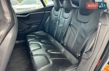 Ліфтбек Tesla Model S 2015 в 