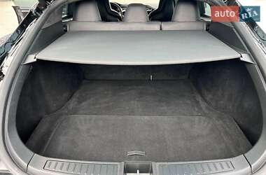 Ліфтбек Tesla Model S 2015 в 