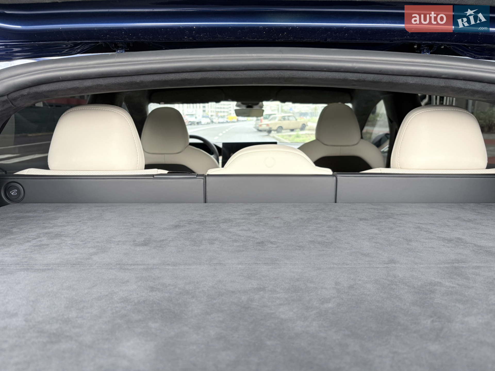 2022 Tesla Model S - мініатюра 21