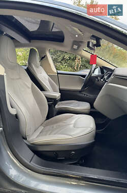 Лифтбек Tesla Model S 2013 в 