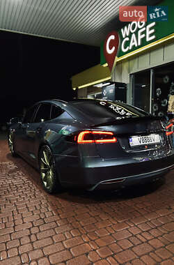 Ліфтбек Tesla Model S 2014 в Черкасах