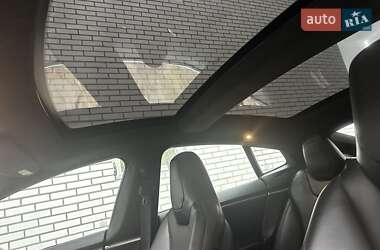 Ліфтбек Tesla Model S 2015 в 