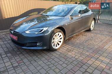 Ліфтбек Tesla Model S 2018 в 