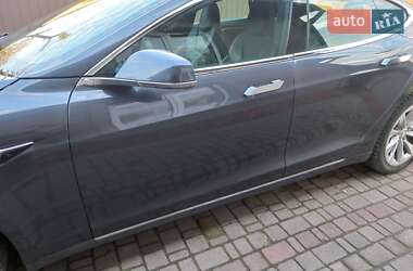 Ліфтбек Tesla Model S 2018 в 
