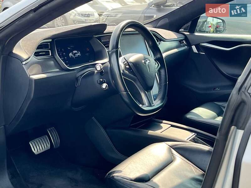 Лифтбек Tesla Model S 2014 в Львове фото 10 Лифтбек Tesla Model S 2014 в Львове