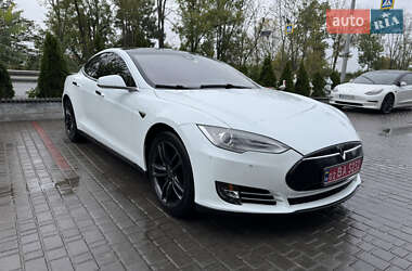 Ліфтбек Tesla Model S 2016 в 