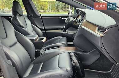 Ліфтбек Tesla Model S 2017 в 