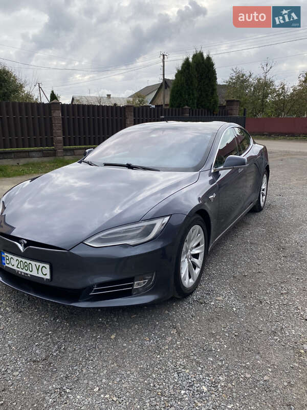 Лифтбек Tesla Model S 2018 в Каменке-Бугской