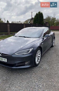 Ліфтбек Tesla Model S 2018 в 
