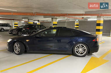 Ліфтбек Tesla Model S 2013 в 