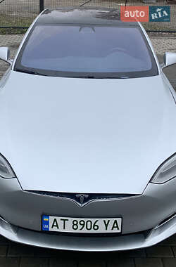 Лифтбек Tesla Model S 2018 в 