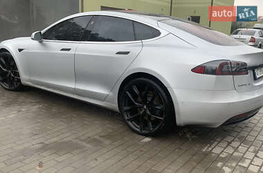Лифтбек Tesla Model S 2018 в 
