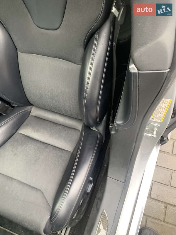 Лифтбек Tesla Model S 2018 в Ивано-Франковске