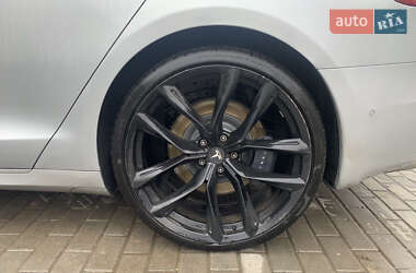 Лифтбек Tesla Model S 2018 в 