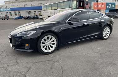 Лифтбек Tesla Model S 2016 в 