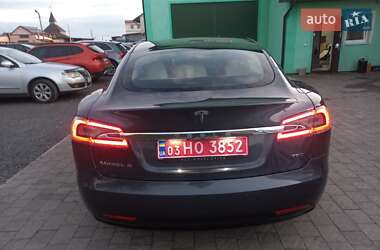 Лифтбек Tesla Model S 2017 в 