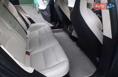 Лифтбек Tesla Model S 2017 в 