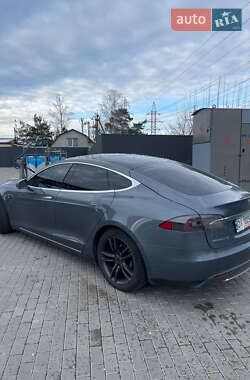 Лифтбек Tesla Model S 2014 в 