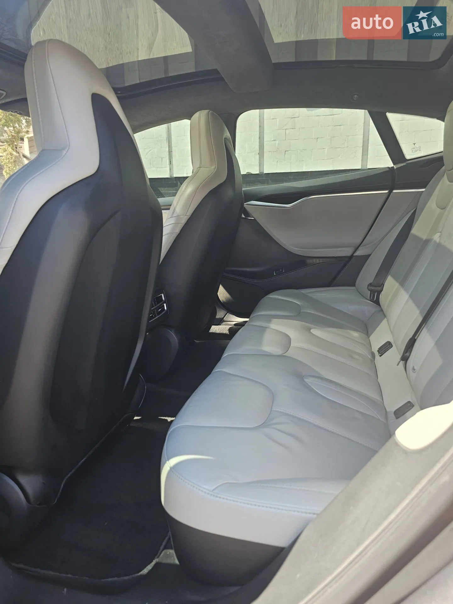 2016 Tesla Model S - мініатюра 12