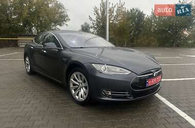 Ліфтбек Tesla Model S 2016 в 