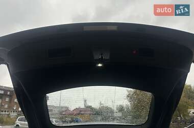 Ліфтбек Tesla Model S 2016 в 