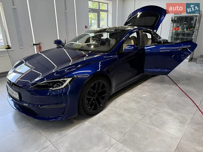 Tesla Model S