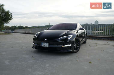 Лифтбек Tesla Model S 2022 в 
