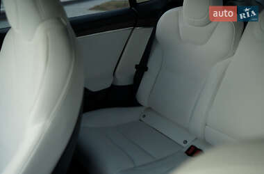 Лифтбек Tesla Model S 2022 в 