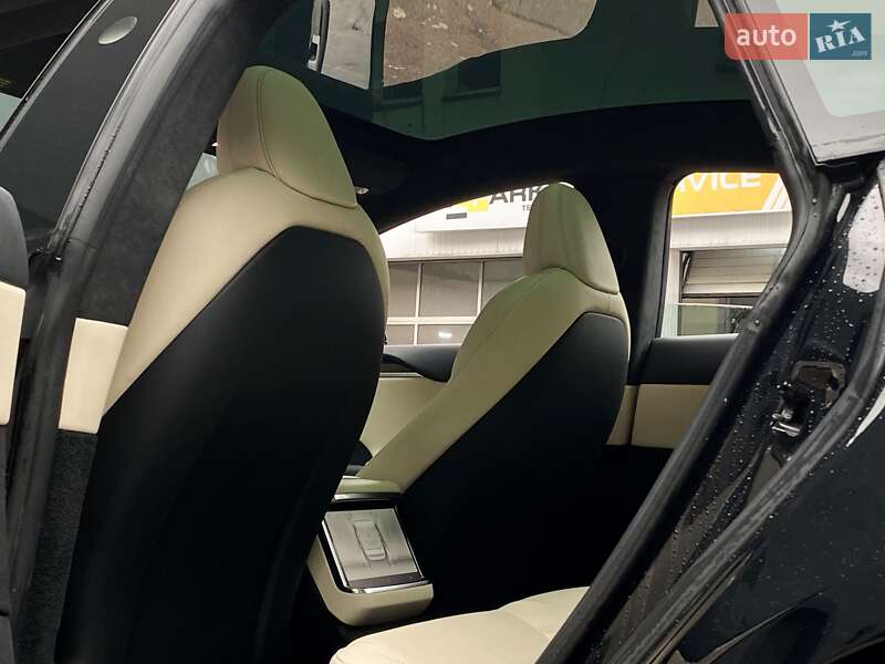 Ліфтбек Tesla Model S 2023 в Києві фото 17 Ліфтбек Tesla Model S 2023 в Києві