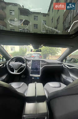 Лифтбек Tesla Model S 2016 в Киеве