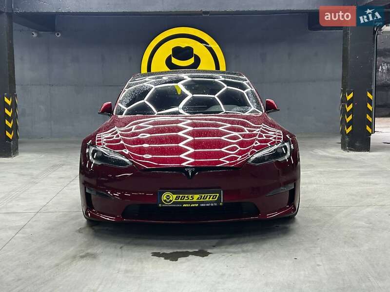 Лифтбек Tesla Model S 2024 в Черновцах