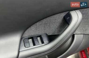 Лифтбек Tesla Model S 2024 в Черновцах