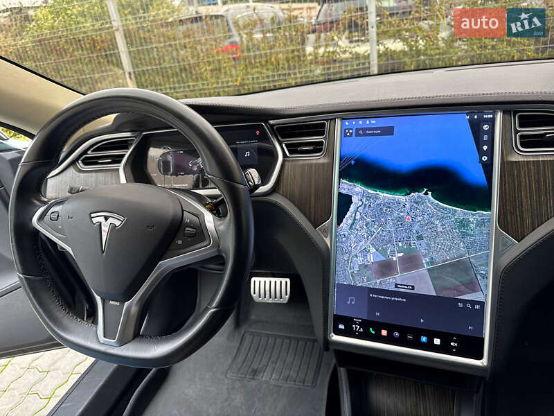 Ліфтбек Tesla Model S 2013 в Одесі
