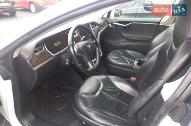Лифтбек Tesla Model S 2014 в 