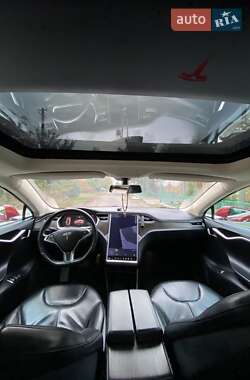 Лифтбек Tesla Model S 2013 в 